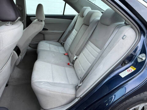 2015 Toyota Camry LE