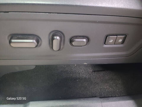 2017 Lincoln Navigator Select