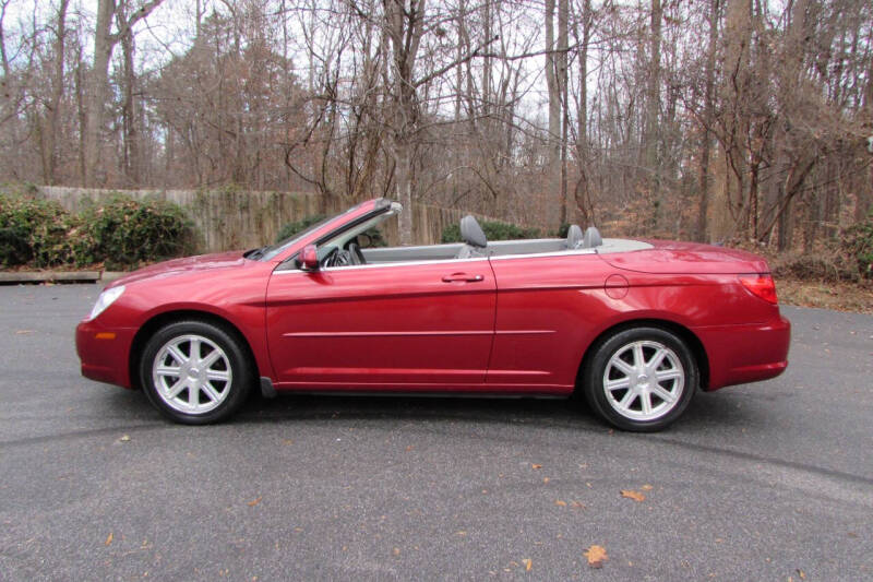 2008 Chrysler Sebring Touring photo 2