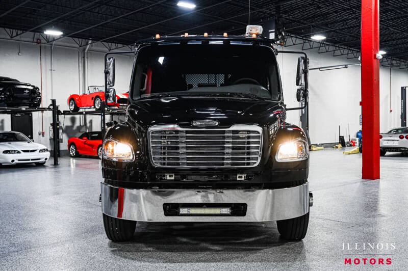 2005 Freightliner M2 106