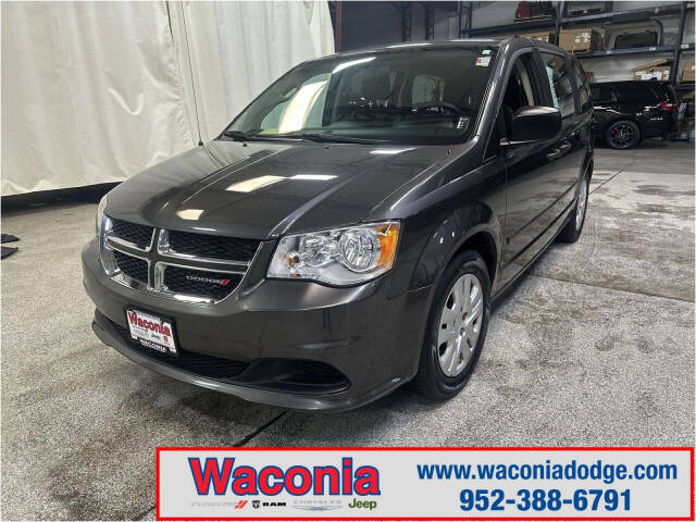 2016 Dodge Grand Caravan for sale at Victoria Auto Sales in Victoria, MN