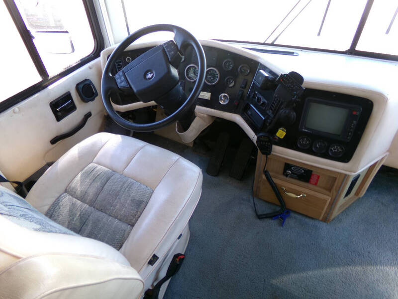 2001 Rexhall  Air Bus