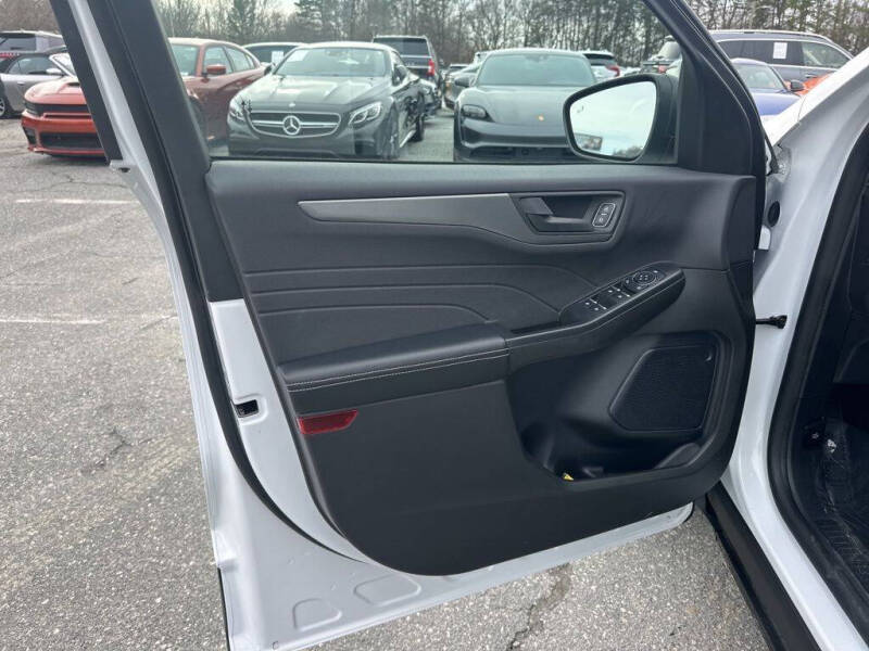 2024 Ford Escape Active