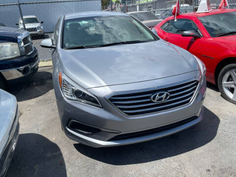 2017 Hyundai Sonata for sale at Dream Cars 4 U in Hollywood FL
