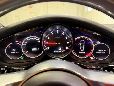 2018 Porsche Panamera 4