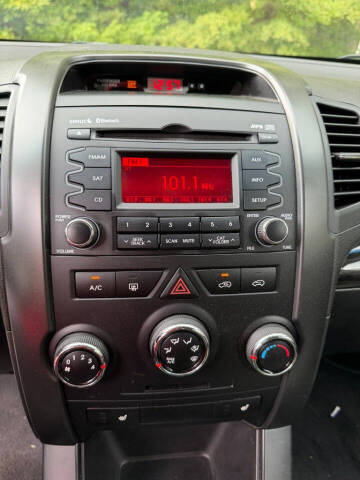 2012 Kia Sorento LX
