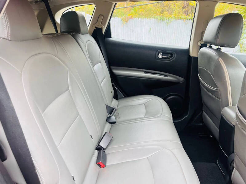 2014 Nissan Rogue Select S