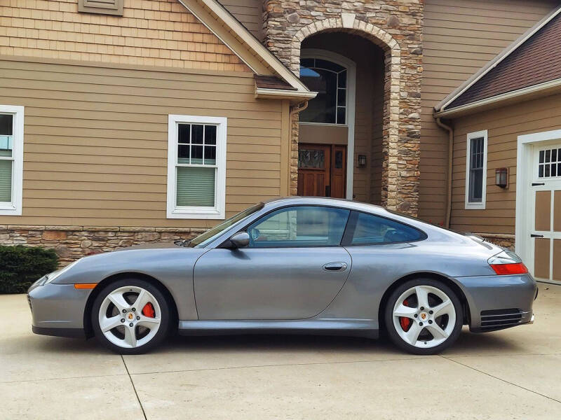 2004 Porsche 911 Carrera 4S