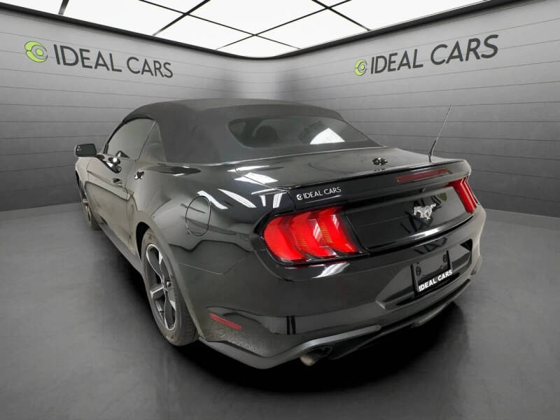 2019 Ford Mustang EcoBoost