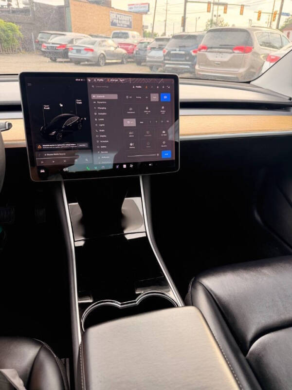 2019 Tesla Model 3 Standard Range Plus