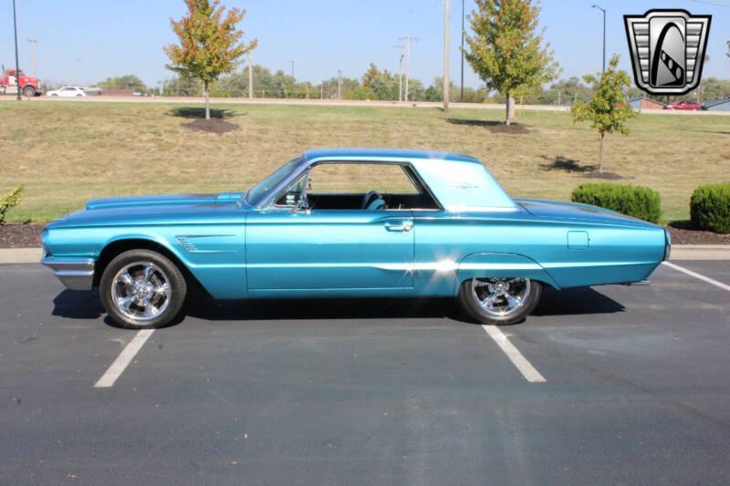 1965 Ford Thunderbird