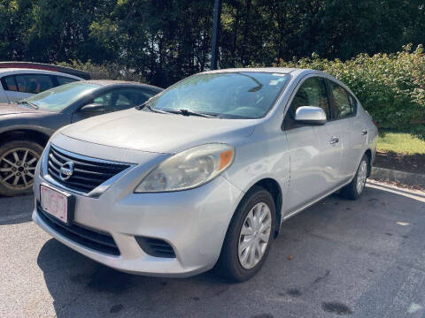 2013 Nissan Versa 1.6 SV