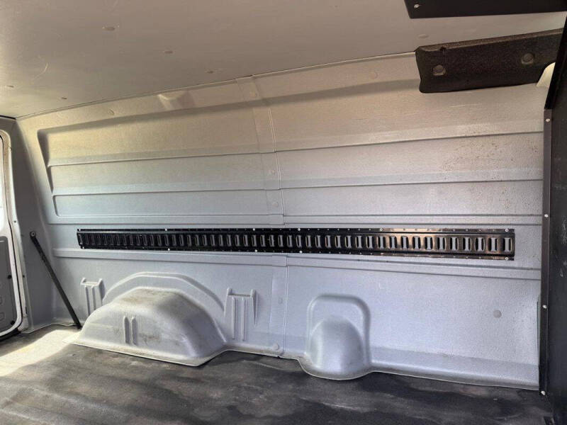 2008 Ford E-Series E-250