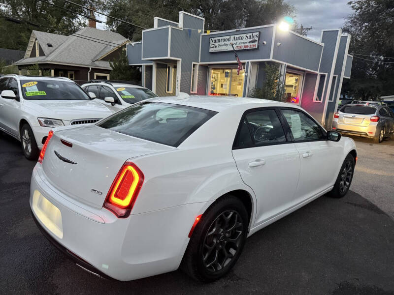 2018 Chrysler 300 Touring L