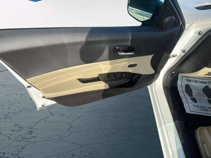 2016 Acura ILX w/Premium