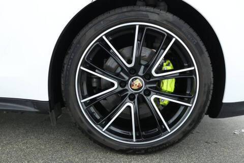 2023 Porsche Panamera 4 E-Hybrid Platinum Edition