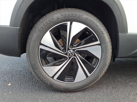 2025 Volkswagen Taos S 4Motion