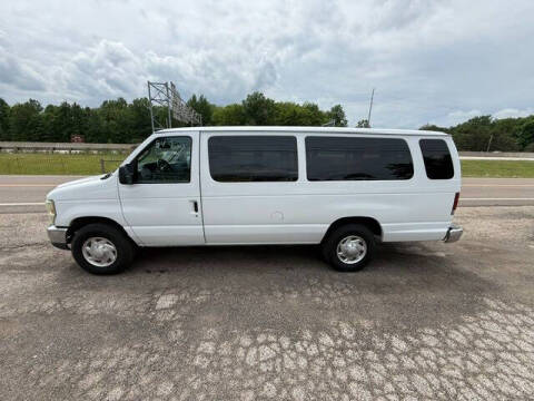 2009 Ford E-Series E-350 SD XLT