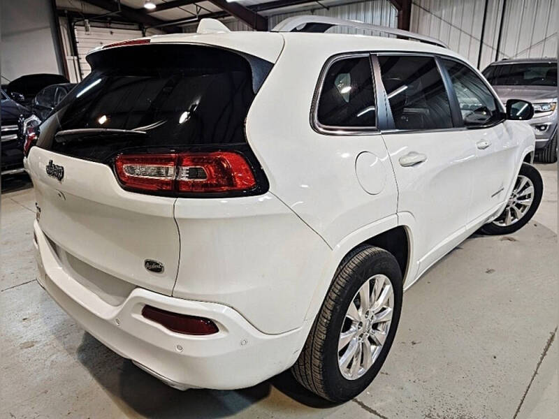 2017 Jeep Cherokee Overland