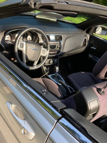 2012 Chrysler 200 Touring