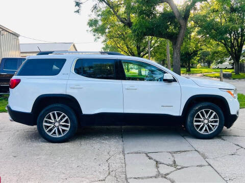 2017 GMC Acadia SLE-2