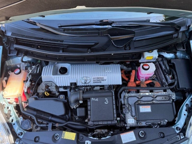 2015 Toyota Prius Three