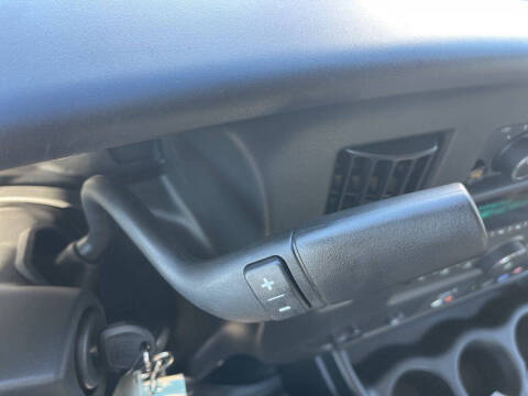 2025 Chevrolet Express 2500