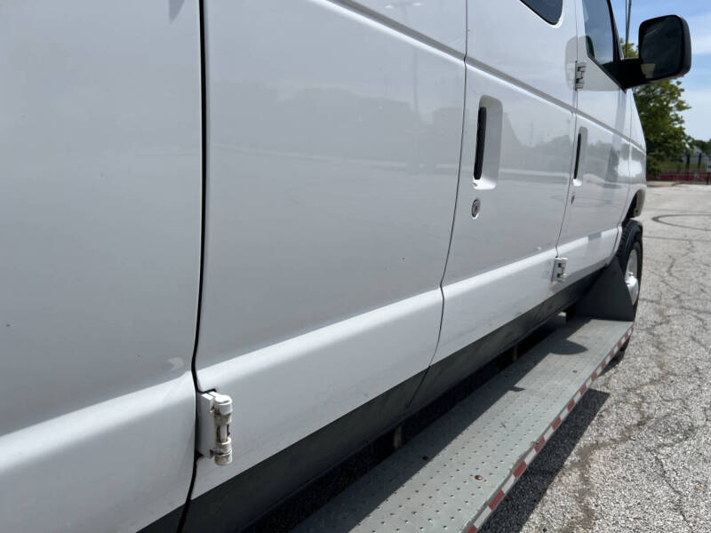 2013 Ford E-Series E-250
