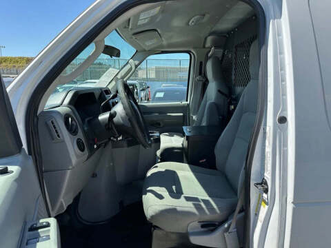 2013 Ford E-Series E-150