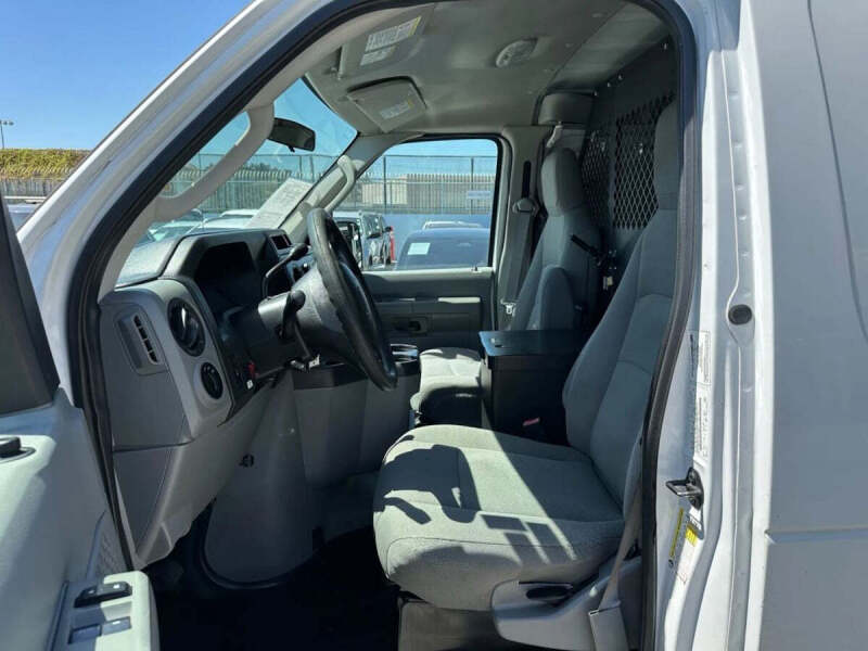 2013 Ford E-Series E-150
