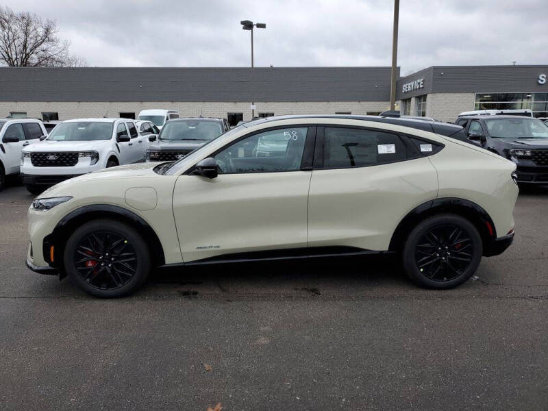 2025 Ford Mustang Mach-E Premium