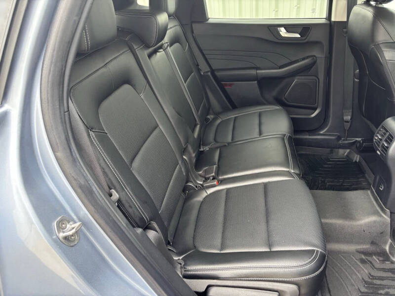 2022 Ford Escape SEL