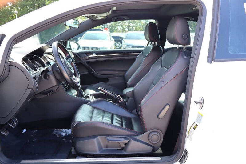 2016 Volkswagen Golf GTI SE