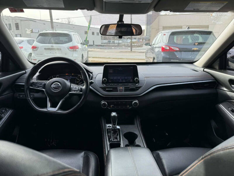 2019 Nissan Altima 2.5 SR