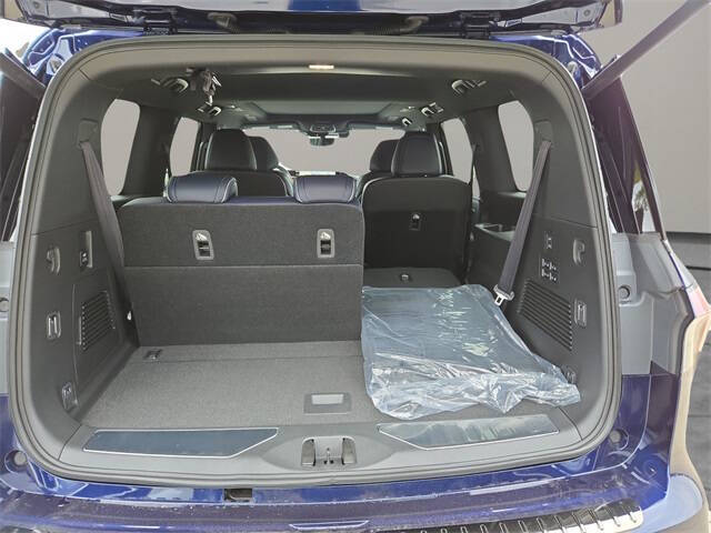 2026 Infiniti QX80 Sport