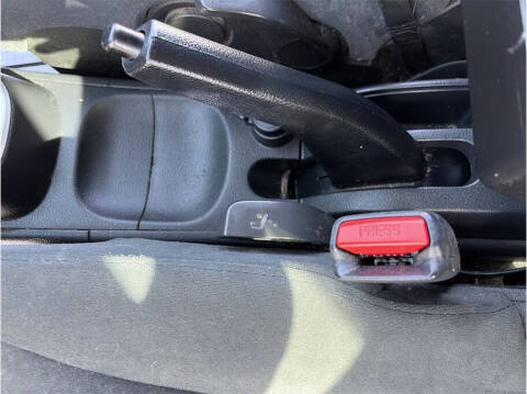 2010 Nissan Versa 1.8 S