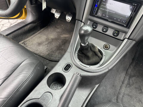 2004 Ford Mustang GT Deluxe