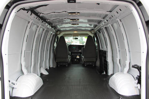 2025 Chevrolet Express 2500