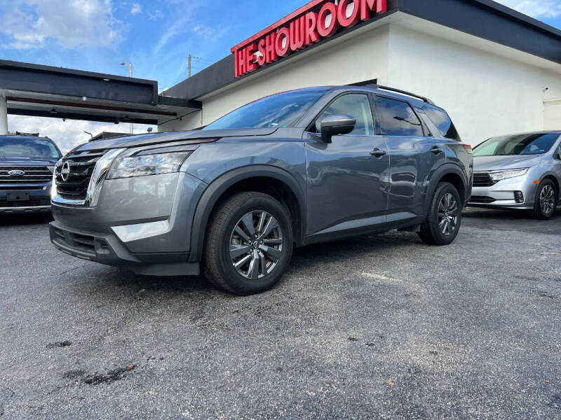 2024 Nissan Pathfinder SV
