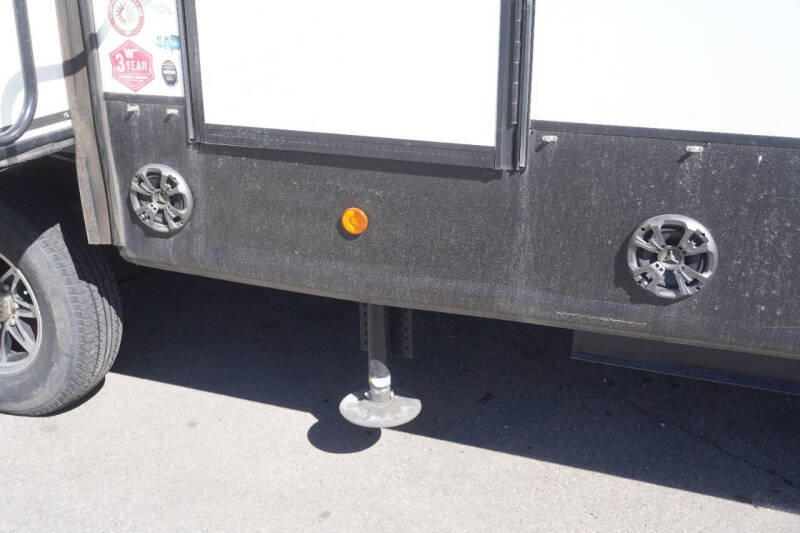 2021 Winnebago Voyage