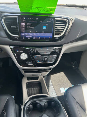 2024 Chrysler Pacifica Touring L