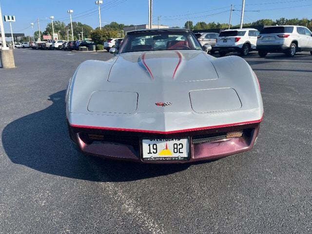 1982 Chevrolet Corvette 3