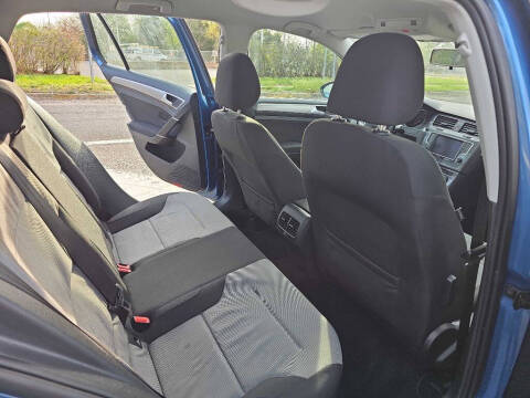 2016 Volkswagen e-Golf SE