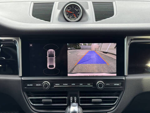 2020 Porsche Macan S