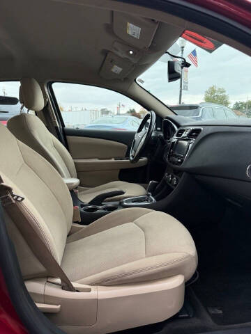 2013 Chrysler 200 Limited