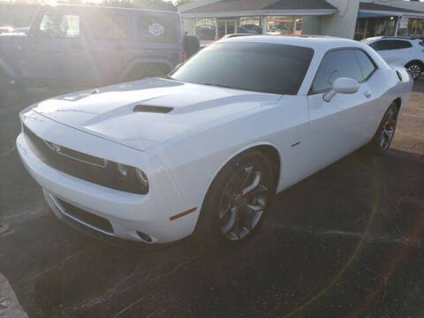 2016 Dodge Challenger R/T Plus