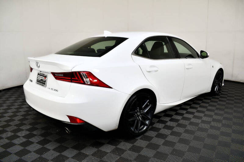 2016 Lexus IS 300