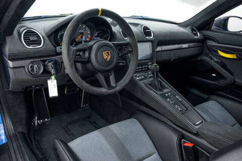 2025 Porsche 718 Cayman GT4 RS