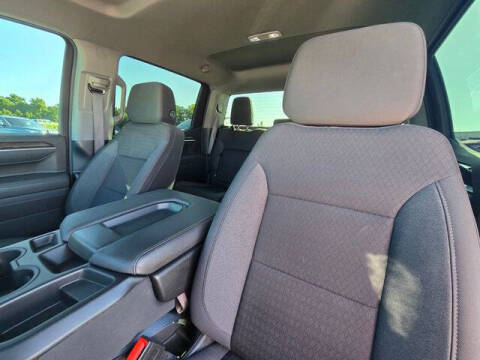 2025 GMC Sierra 1500 Elevation Standard