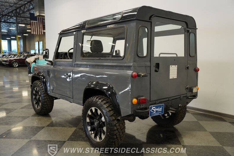 1987 Land Rover Defender